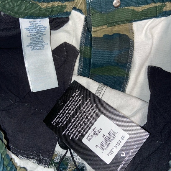 BRAND NEW True Religion jogger style skinny jean - Picture 5 of 5